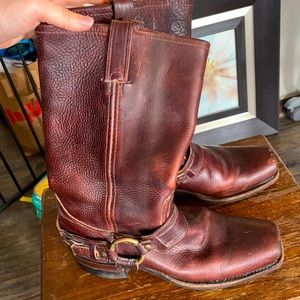 Frye cowboy boots size 8. Like new